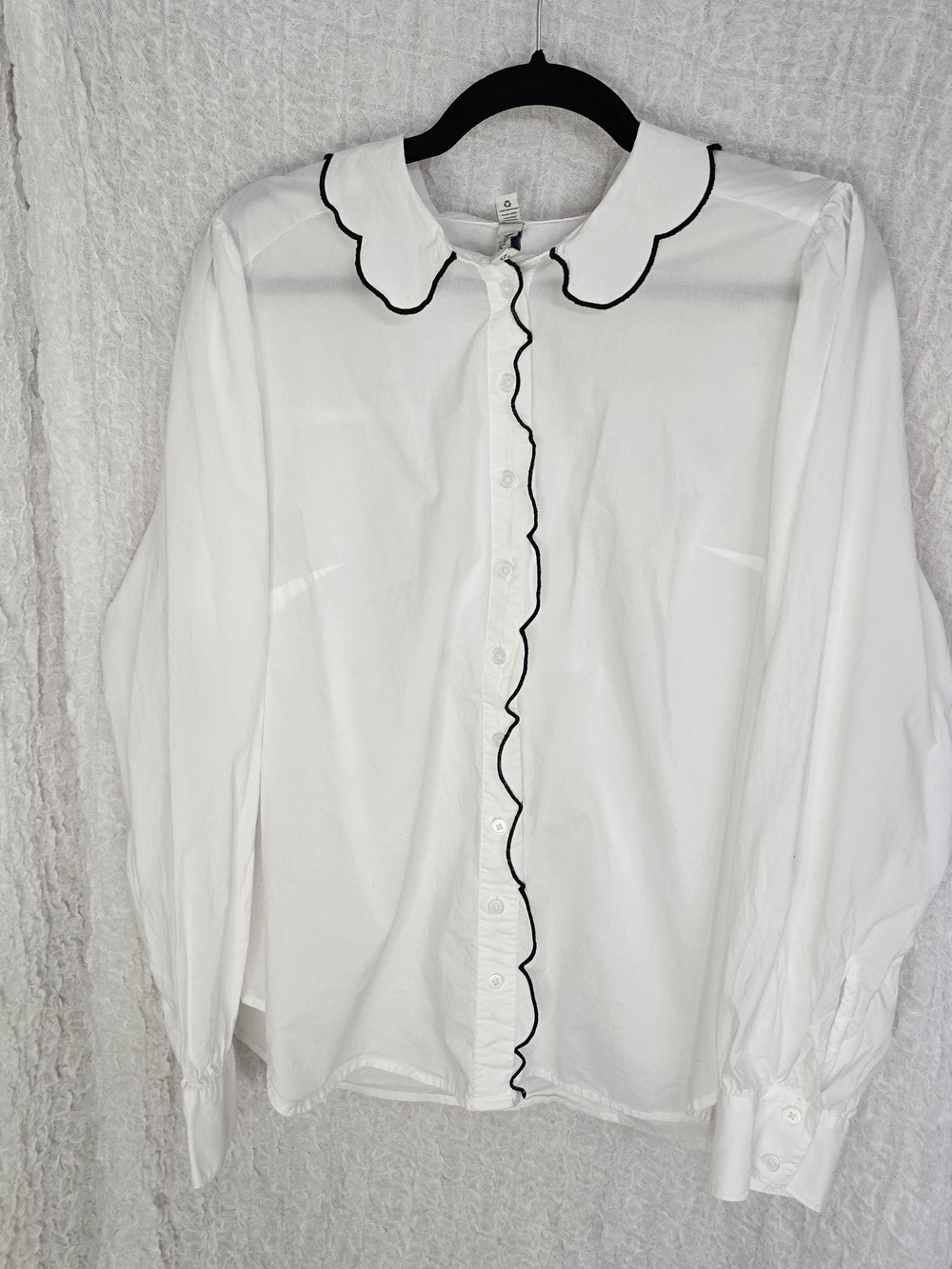 Torrid Belle Idla Scalloped White Button-Up Blouse